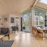 Naewe - 30km From The Sea By Interhome *