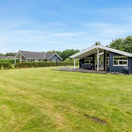 Ferienhaus Naewe - 30km From The Sea By Interhome *