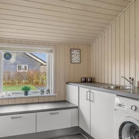 Ferienhaus Naewe - 30km From The Sea By Interhome *